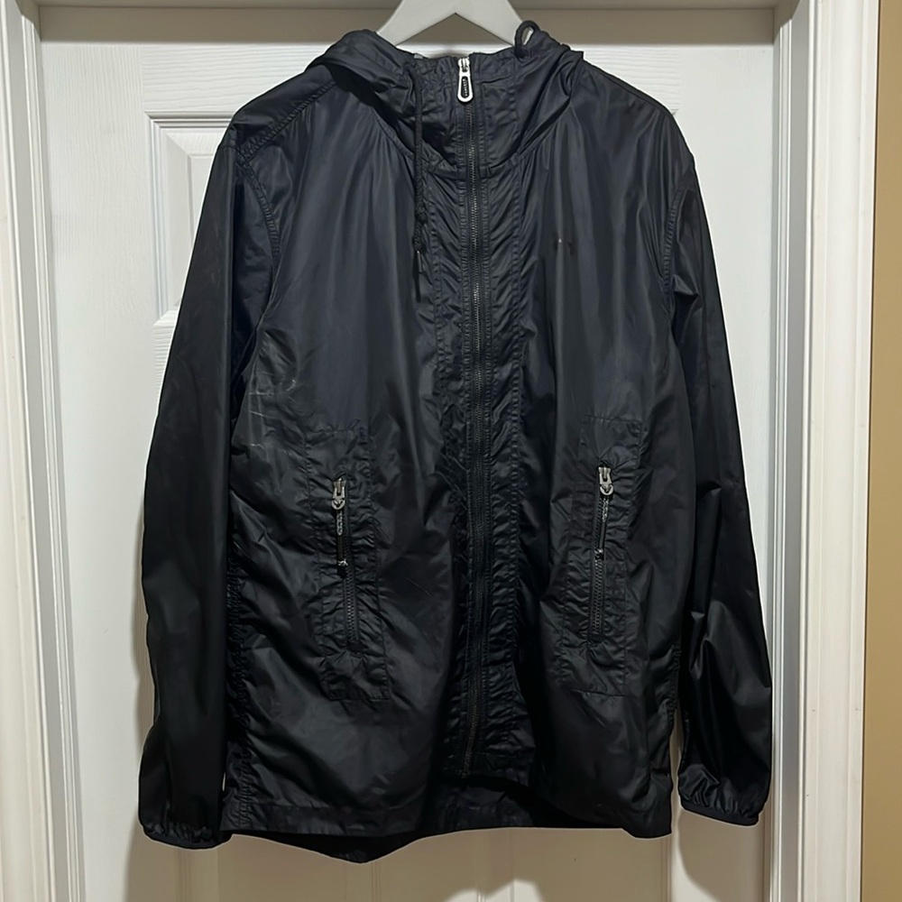 Men’s under Armour, windbreaker size, large black ￼